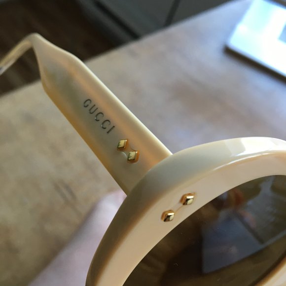 Authentic Gucci Sunglasses - Picture 4 of 11